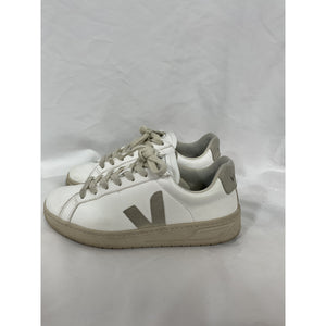 Veja 'Urca' White Vegan Suede Sneakers Size 7