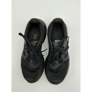 On 'Cloudpulse' Black Sneaker Size 6.5