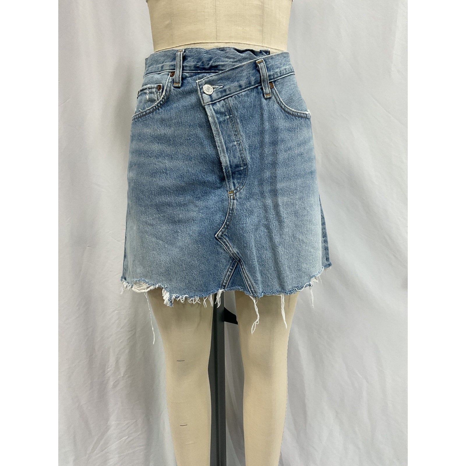 Agolde Crisscross Blue Cotton Raw Hem Denim Miniskirt Size 29