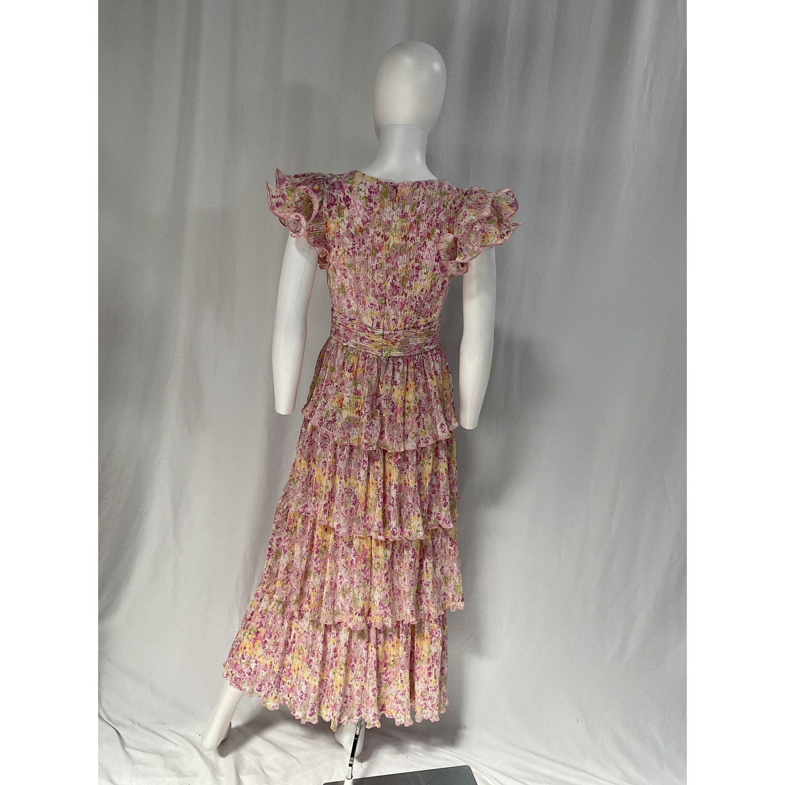 Astr The Label 'Emporia' Pink Keyhole Cut Out Georgette Dress Size S