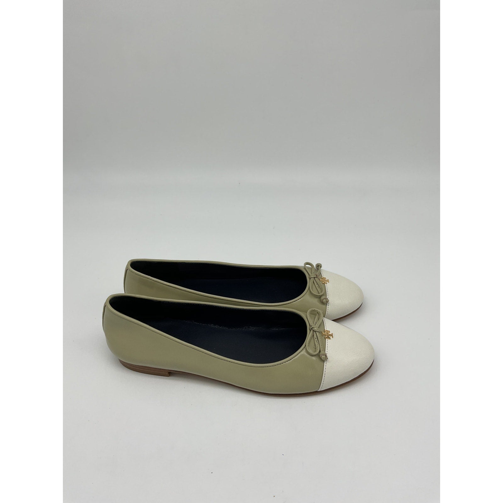 Tory Burch 'Cap-Toe' Green Leather  Ballet Flat Size 7.5