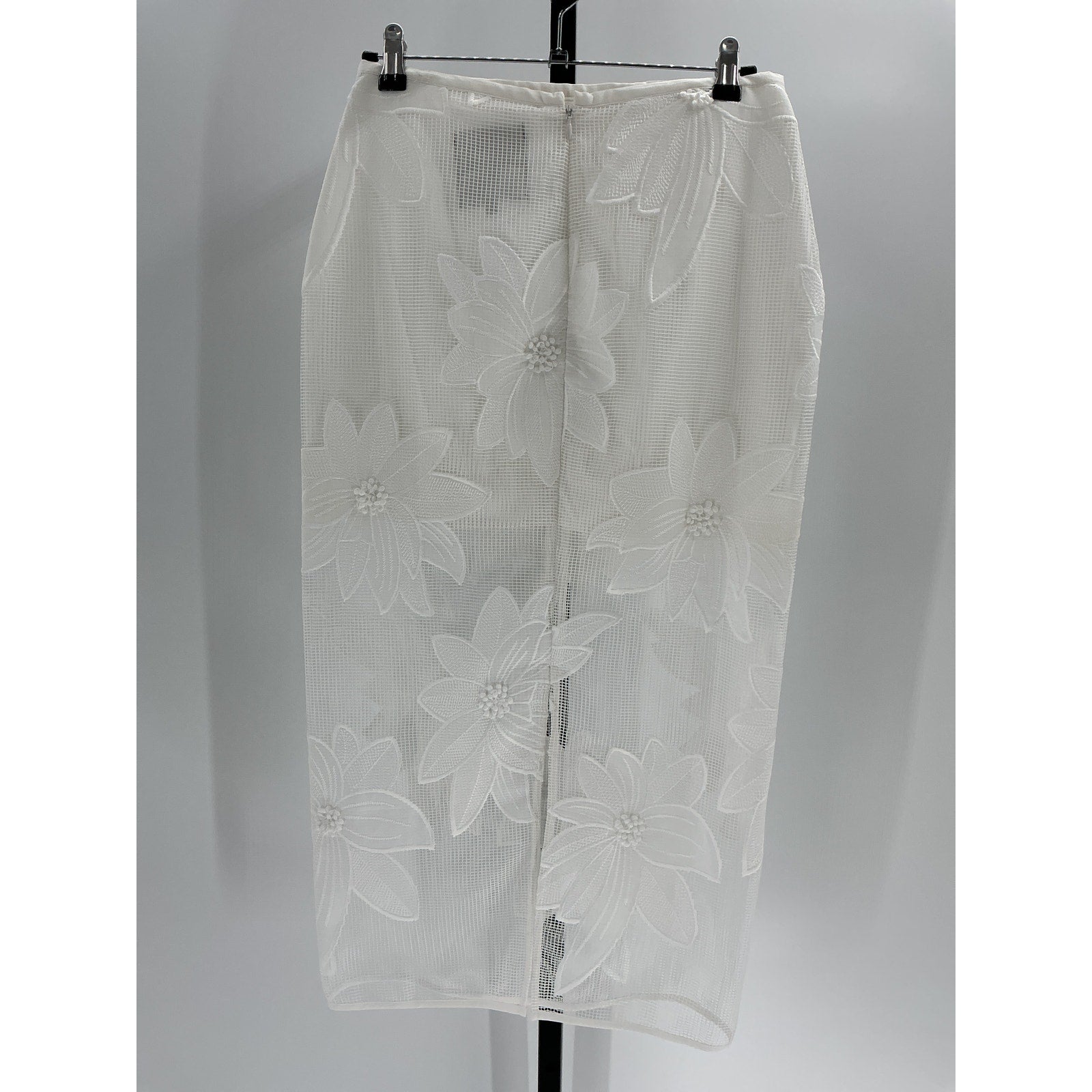 Le Superbe 'Purely' White Polyester Enlightened Skirt Size 2