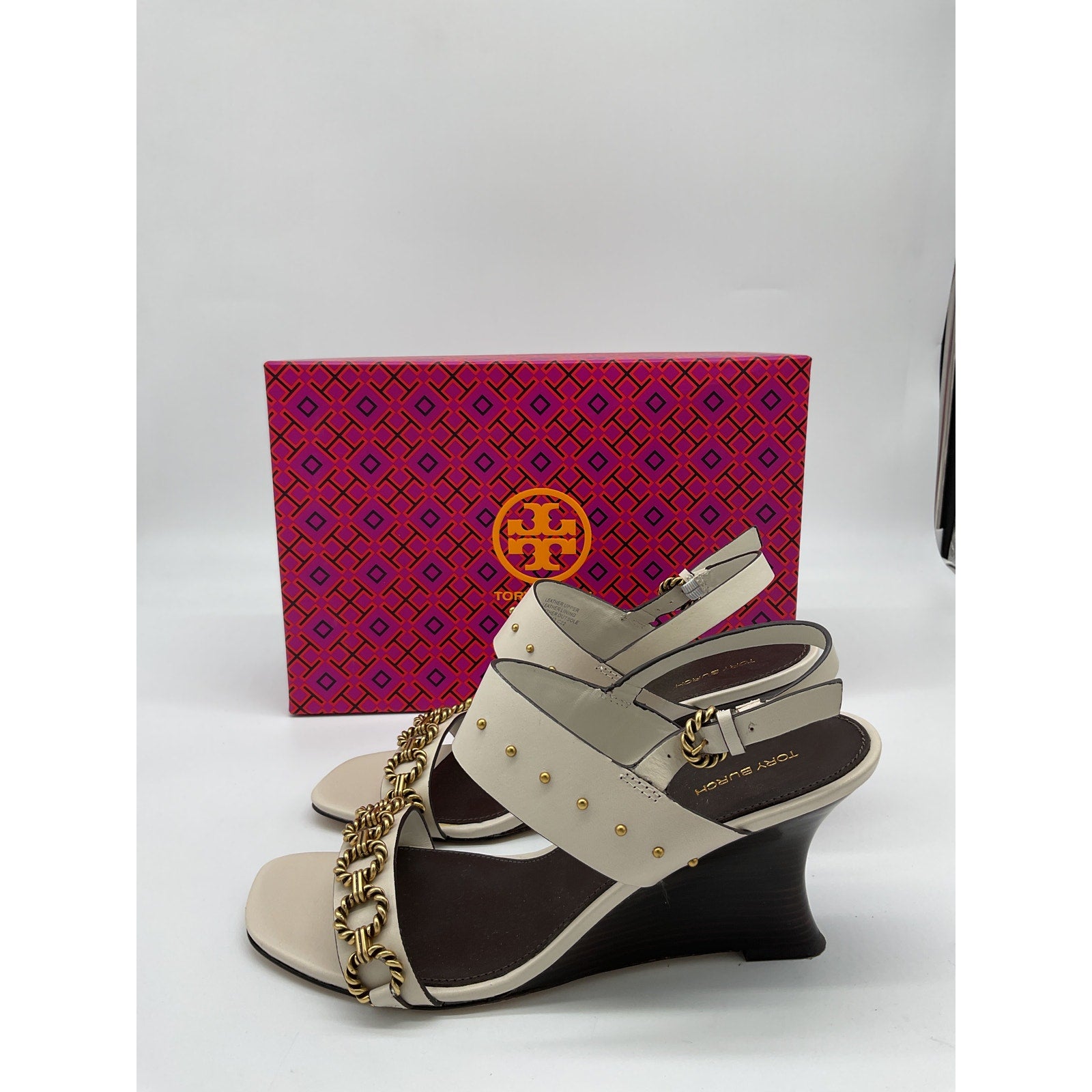 Tory Burch Vintage Plaque White Leather Wedge Sandal Size 9.5 - NWT