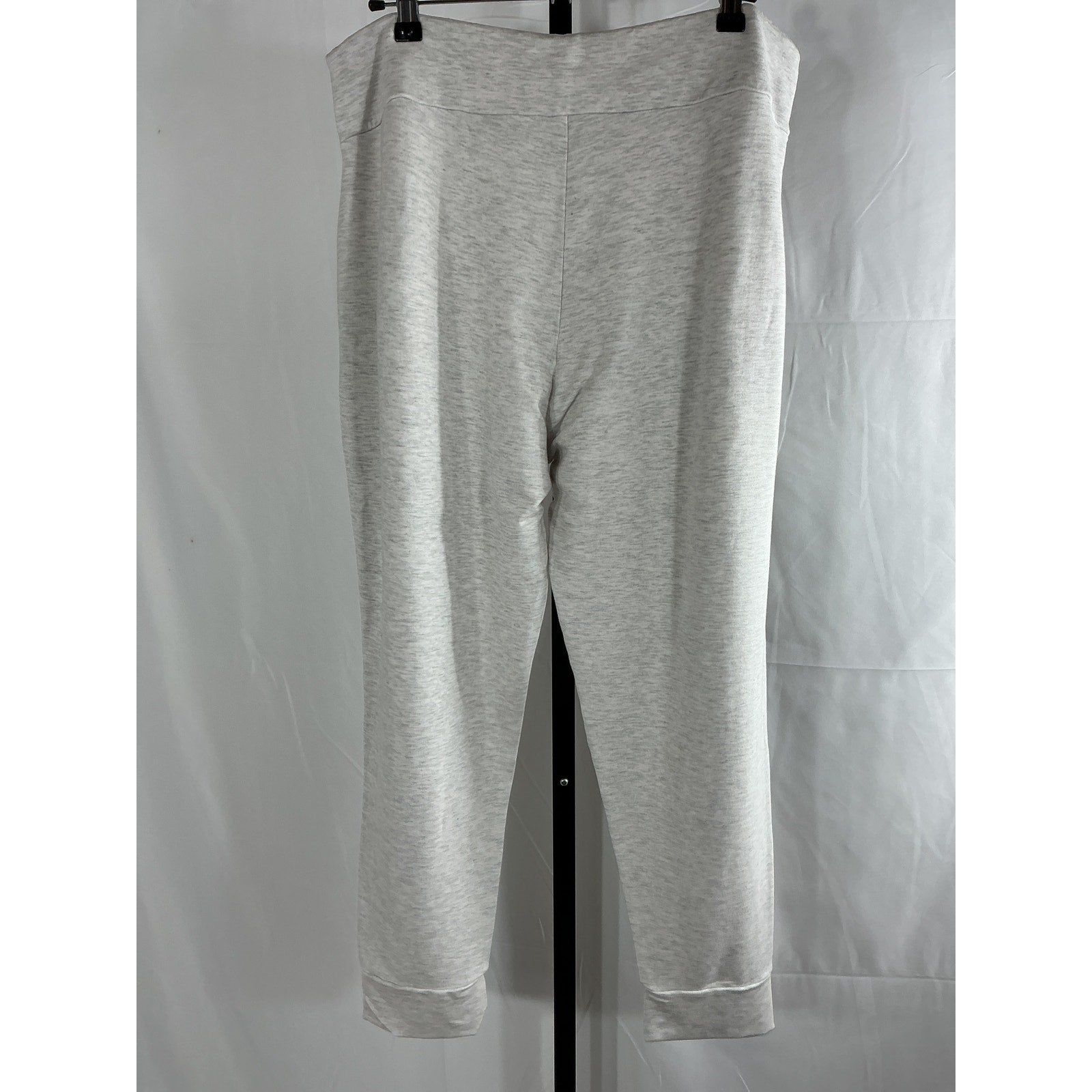 Hatch The Indoor Outdoor White Tencel  Jogger Size 3