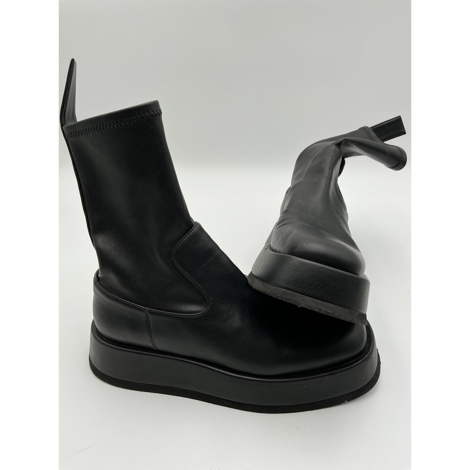 Gia Borghini x 'Rhw' Black Ankle Flat Boot Size 7