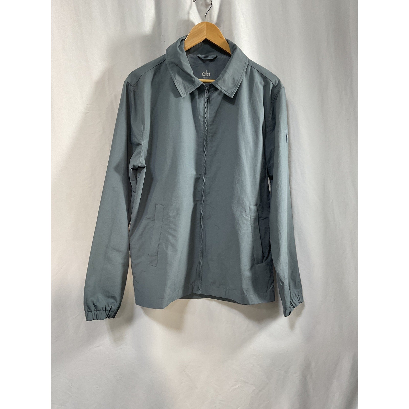 Alo Yoga 'Torrent' Grey Overshirt Size S