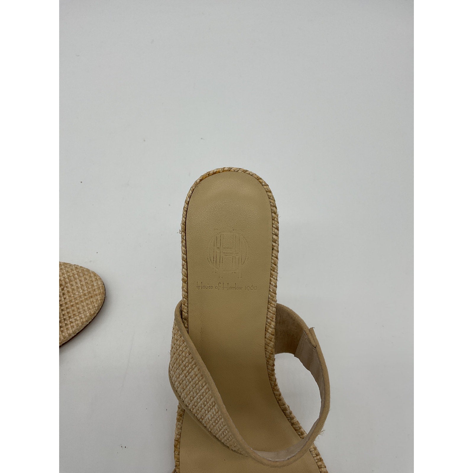 House Of Harlow 1960 'Lane' Tan Heel Size 8.5