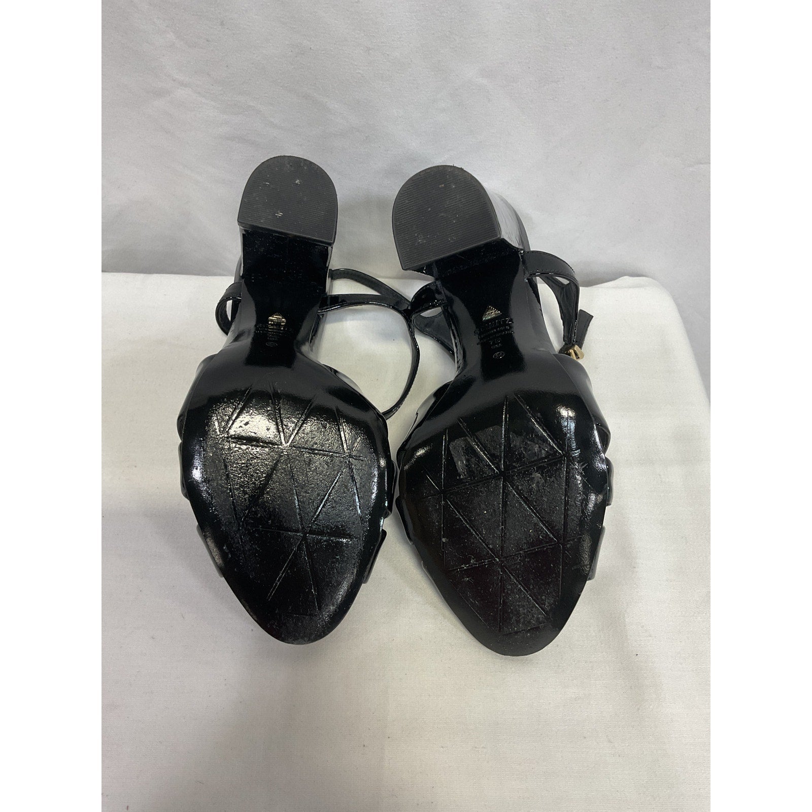 Schutz 'Keefa' Black 100mm Open Toe Patent Leather Sandals Size 7