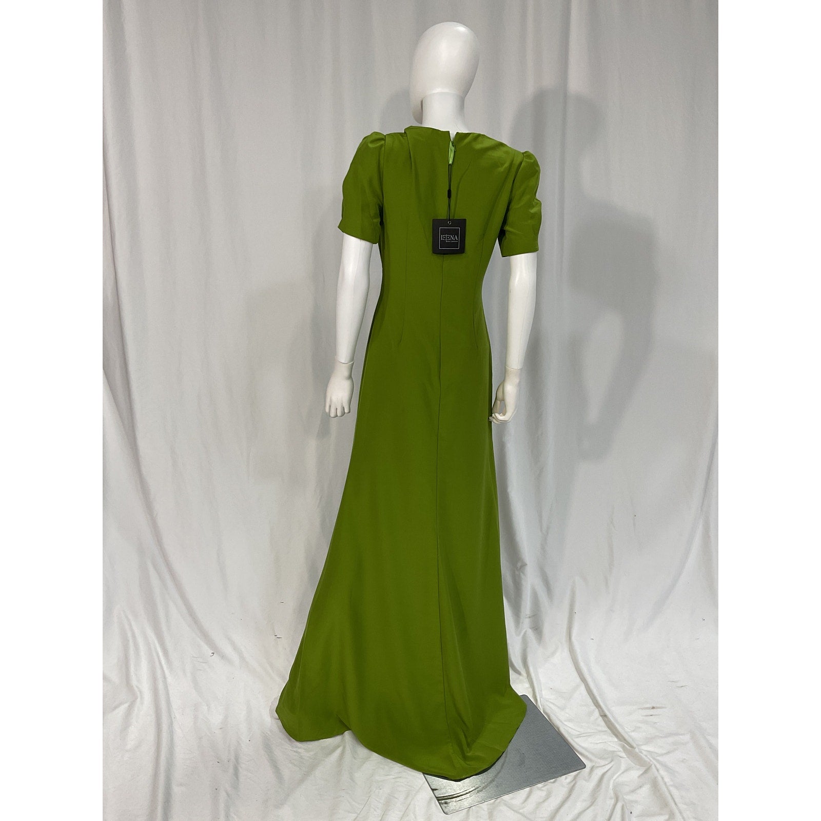 Mac Duggal 'Plunge' Green Neck Puff Sleeve Cut Out Gown Size 6 - NWT