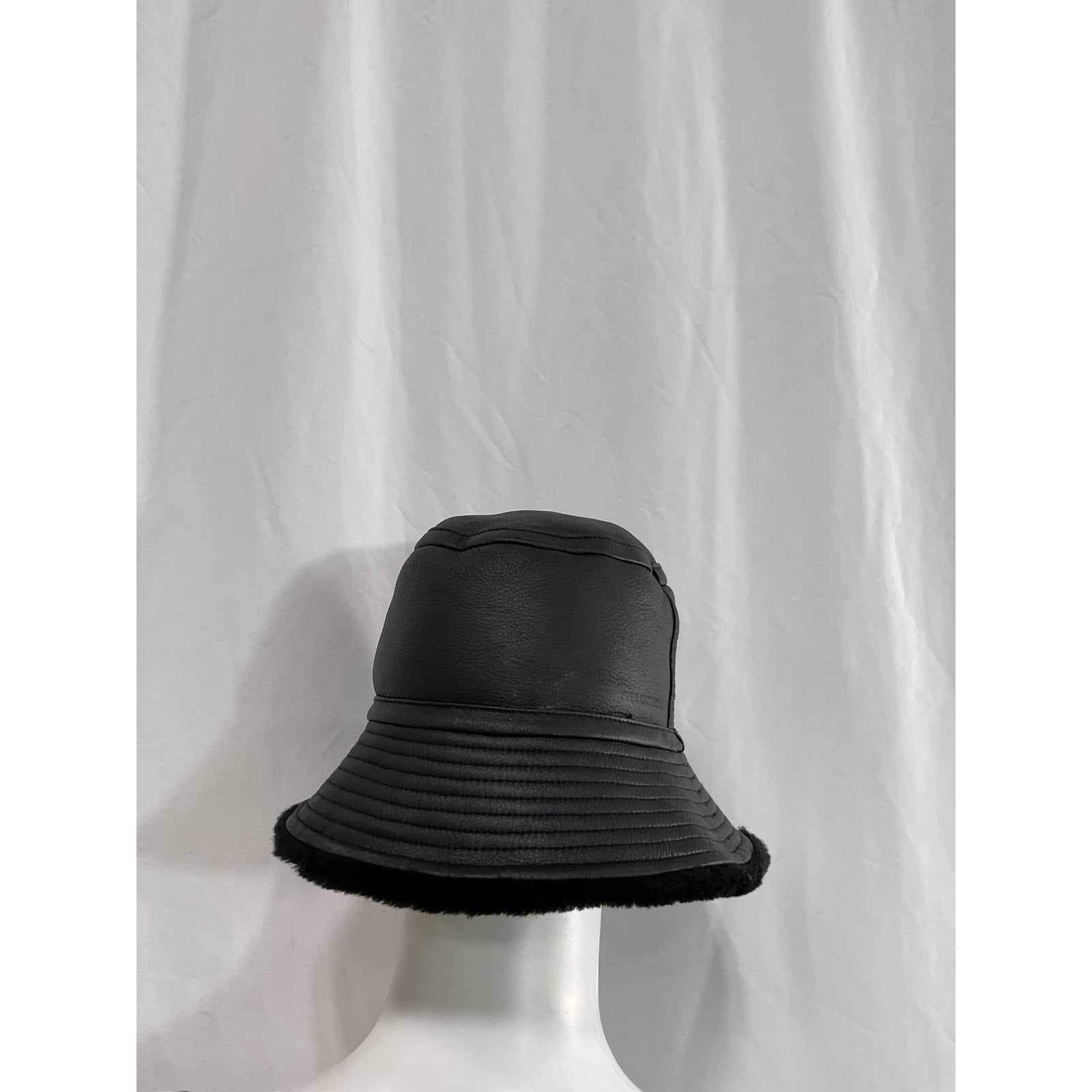 Yves Salomon 'Shearling' Black Bucket Hat Size OS