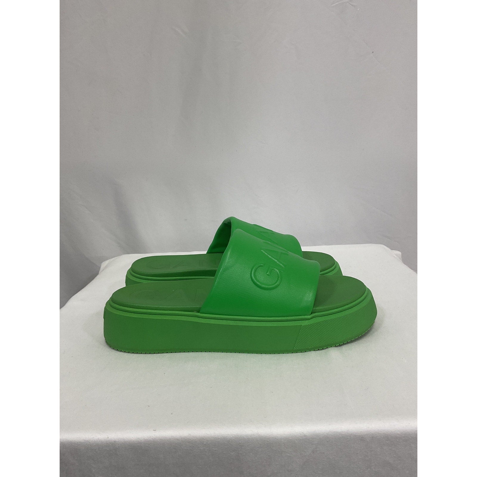 Ganni Logo-Embossed Vegan Green Leather Platform Slides Size 9