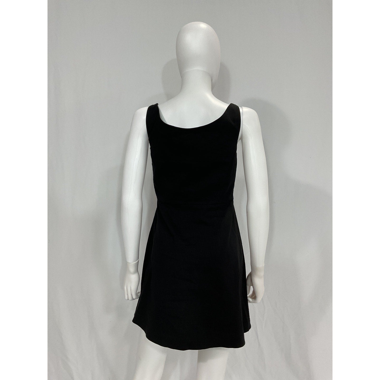 Theory 'Ballerina' Black Sleeveless Scoop Neckline Mini Dress Size 2