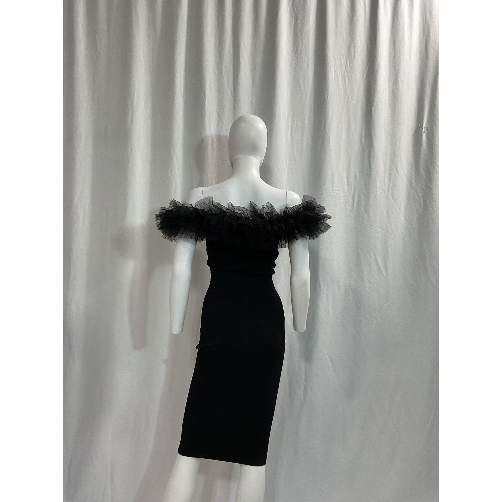 Autumn Cashmere 'Tulle' Black Off-The-Shoulder Dress Size XS