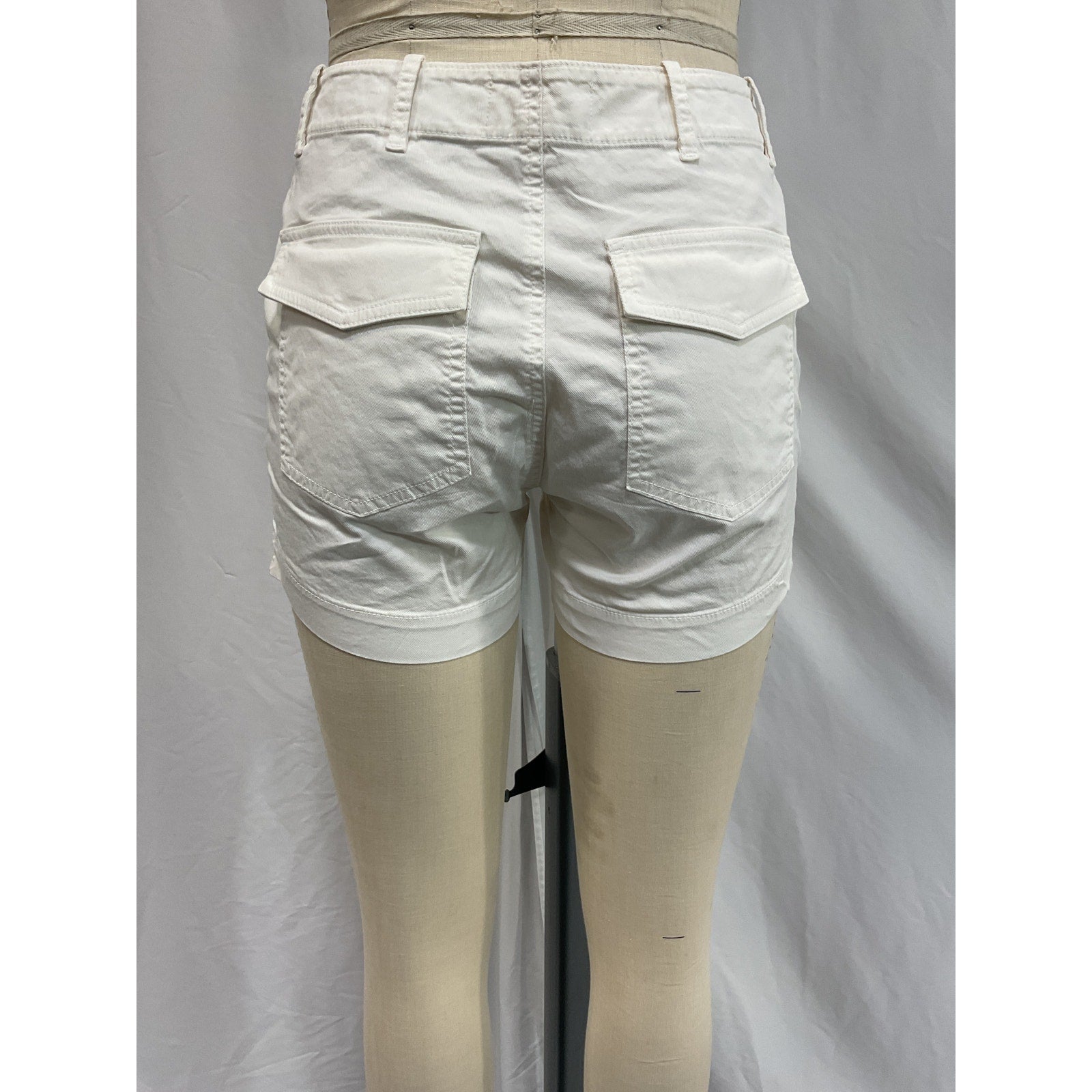 Nili Lotan 'Utility' White Cotton Short Size 0