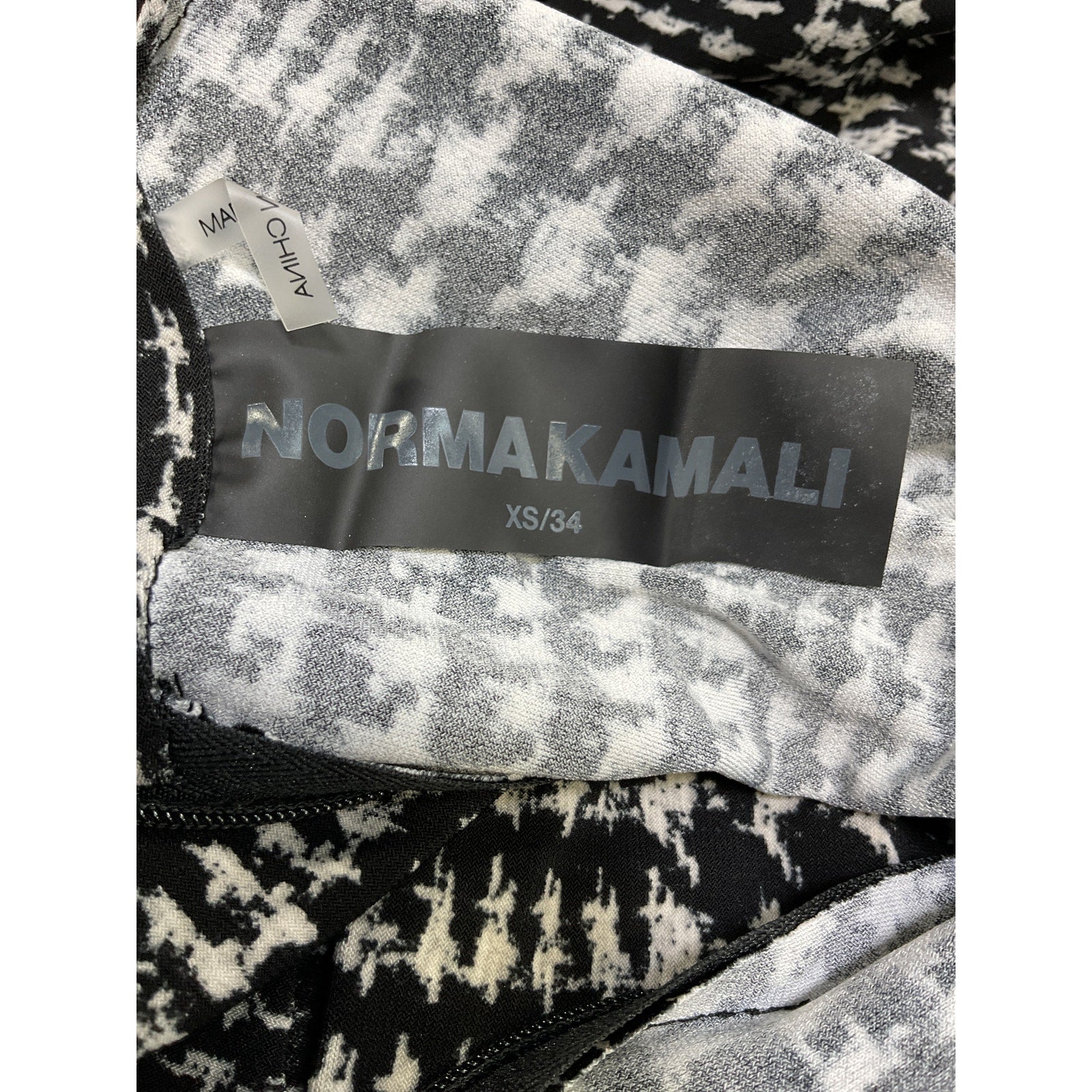 Norma Kamali Long Sleeve Black Polyester Turtle Fishtail Gown Size XS