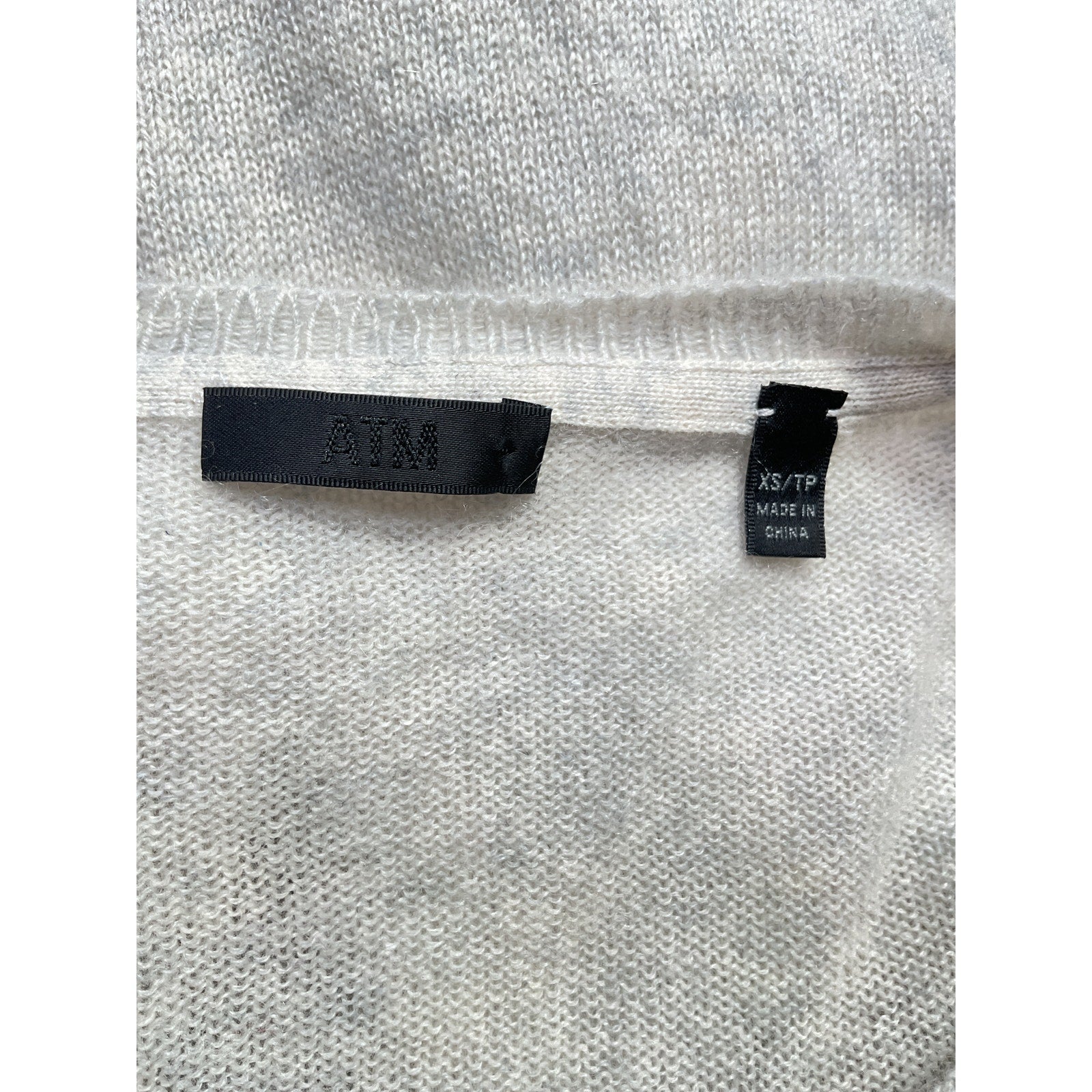 Atm Anthony Thomas 'Melillo' White Cashmere Cashmere V-Neck Sweater Size XS