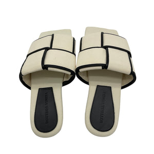 Bottega Veneta Padded Cream Intrecciato Sandals Size 38 EU / 8 US