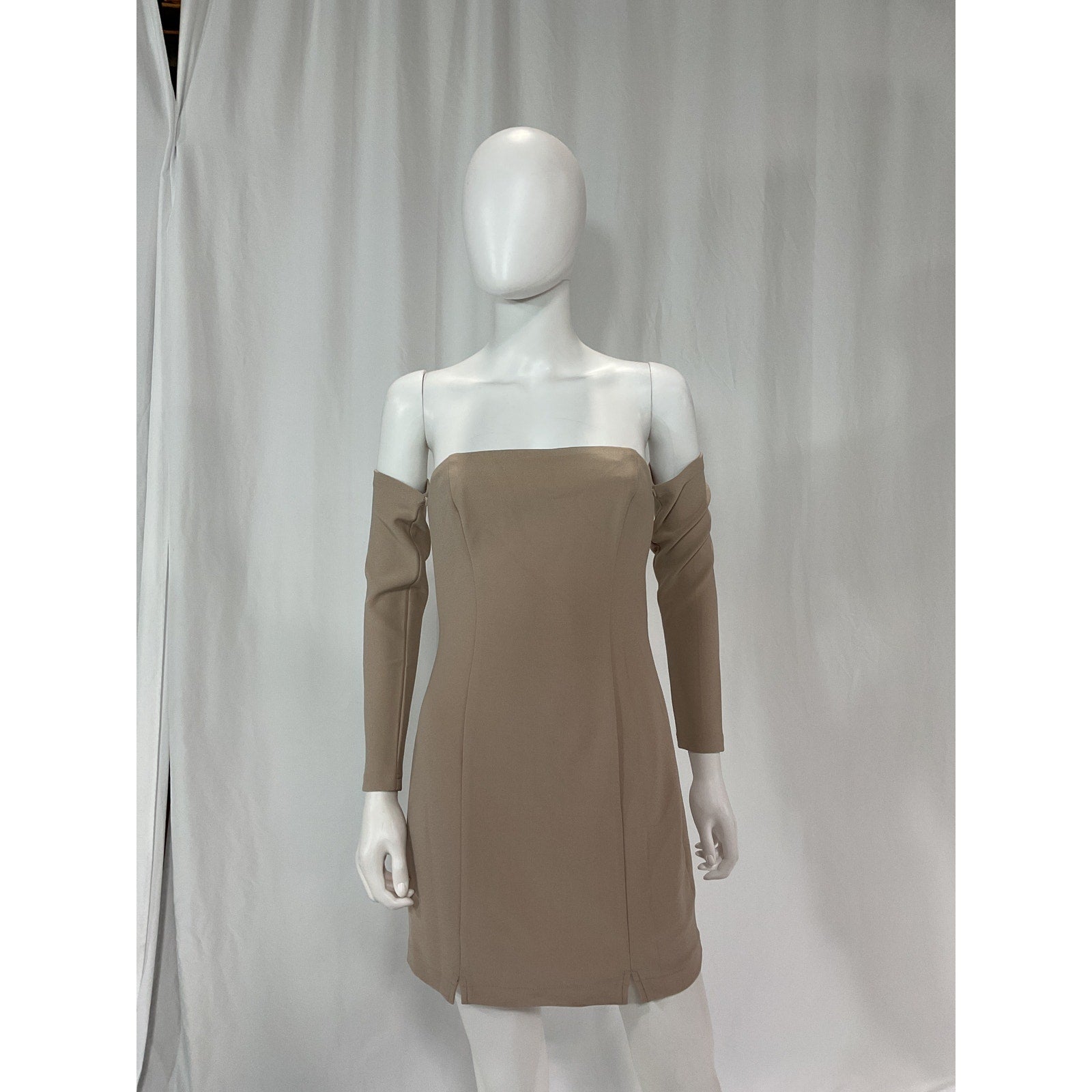 Elliatt 'Decor' Tan Long Sleeve Dress Size S - NWT