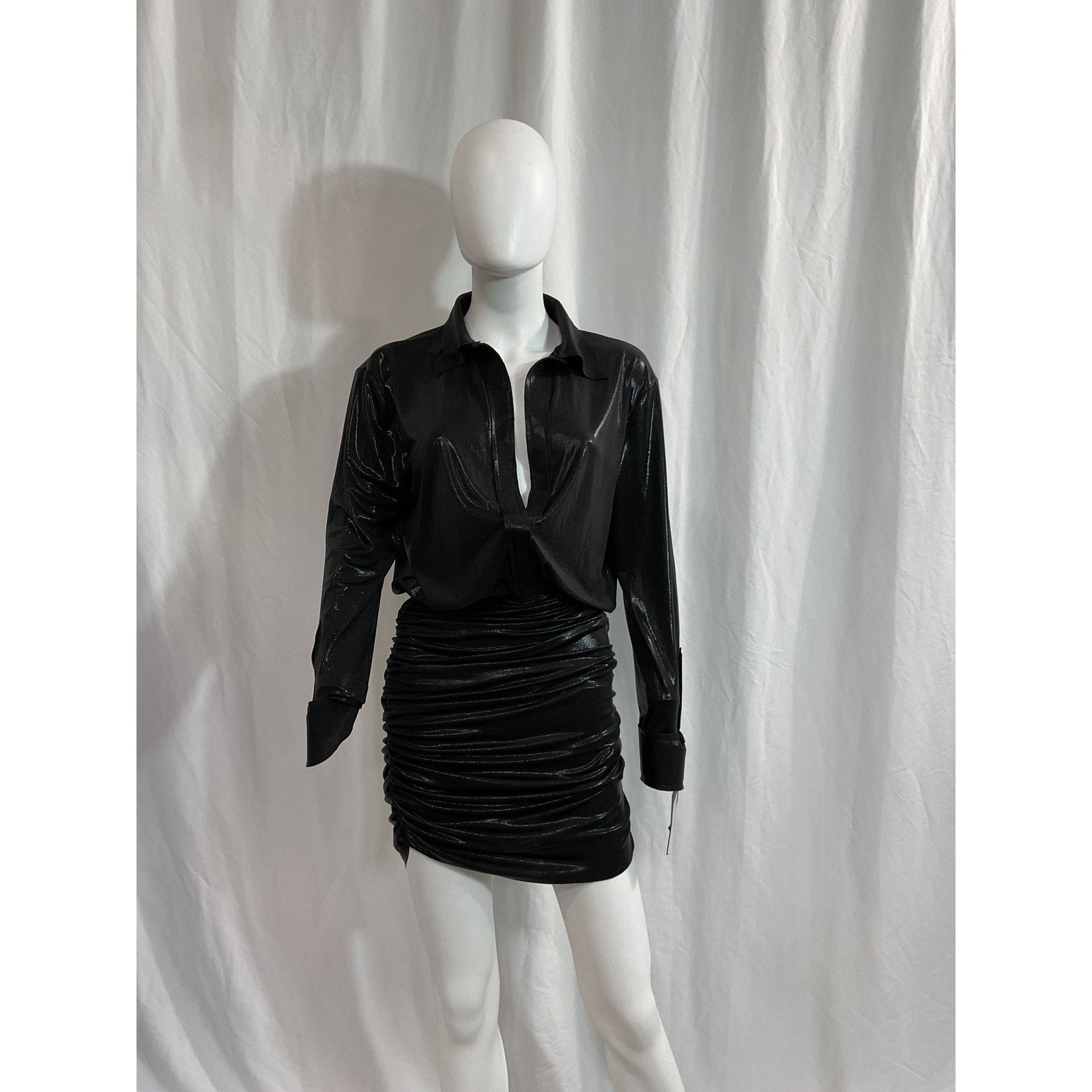 Norma Kamali 'Boyfriend' Black Plunge Neck Shirred Shirt Dress Size XS - NWT
