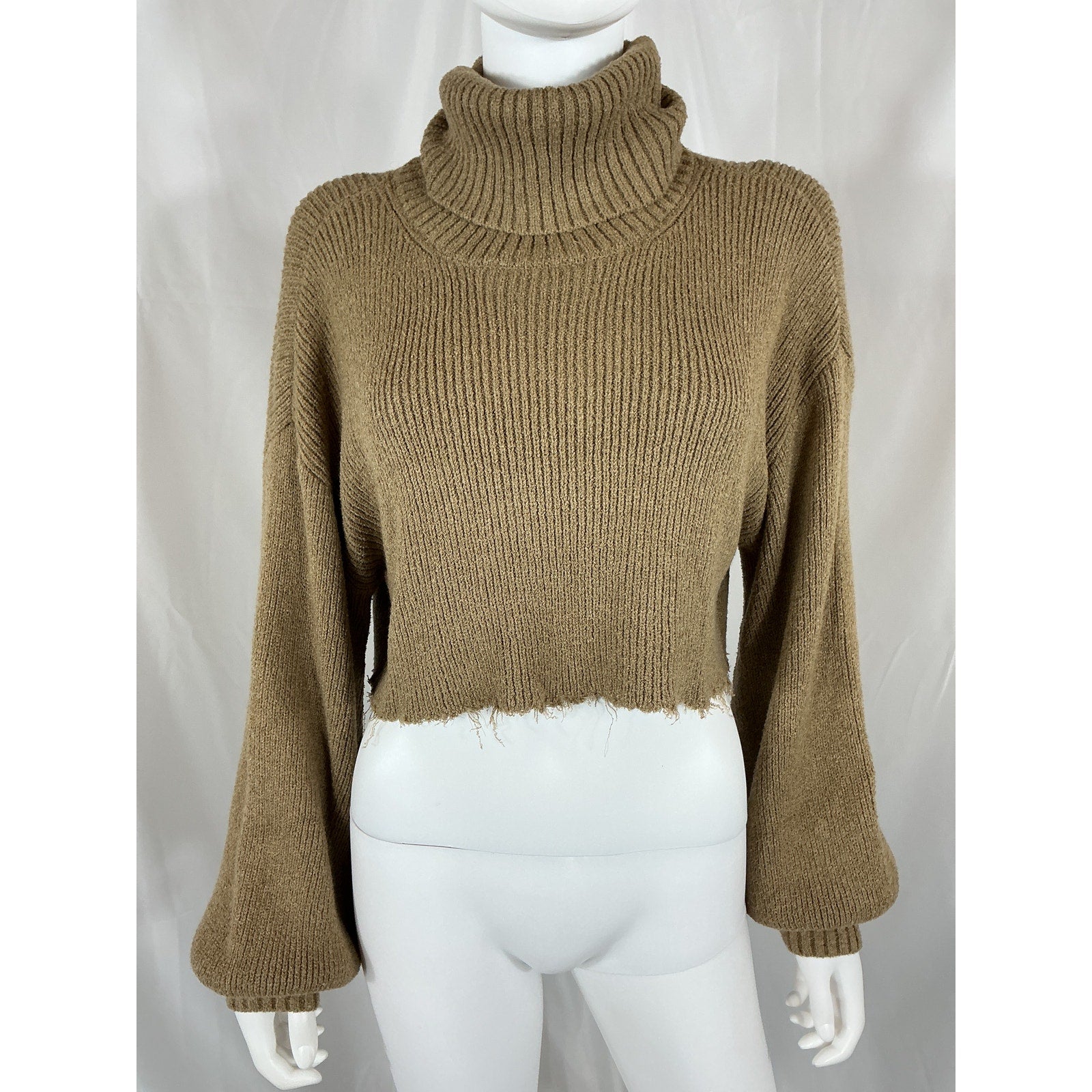 L'Academie 'Lucia' Brown Acrylic Cropped Turtleneck Sweater Size L - NWT