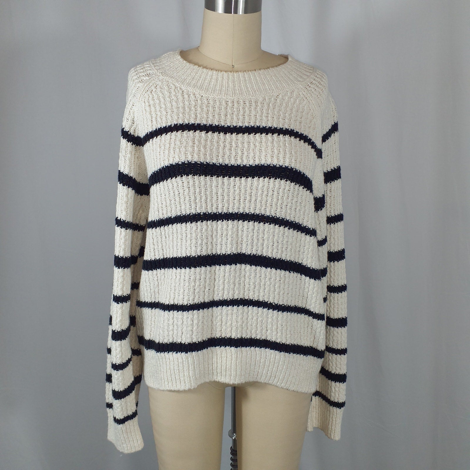 Vince Rib Stripe White Crewneck Long Sleeve Sweater Size L