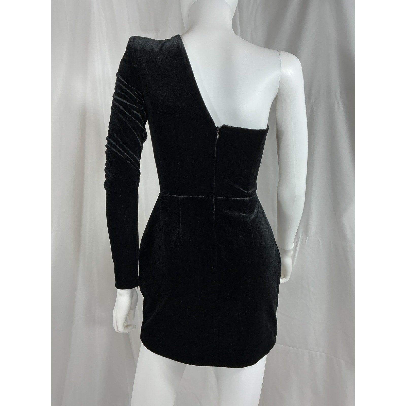 Alex Perry 'Velvet' Black Greer One Shoulder Cut Out Knot Mini Dress Size 4 - NWT