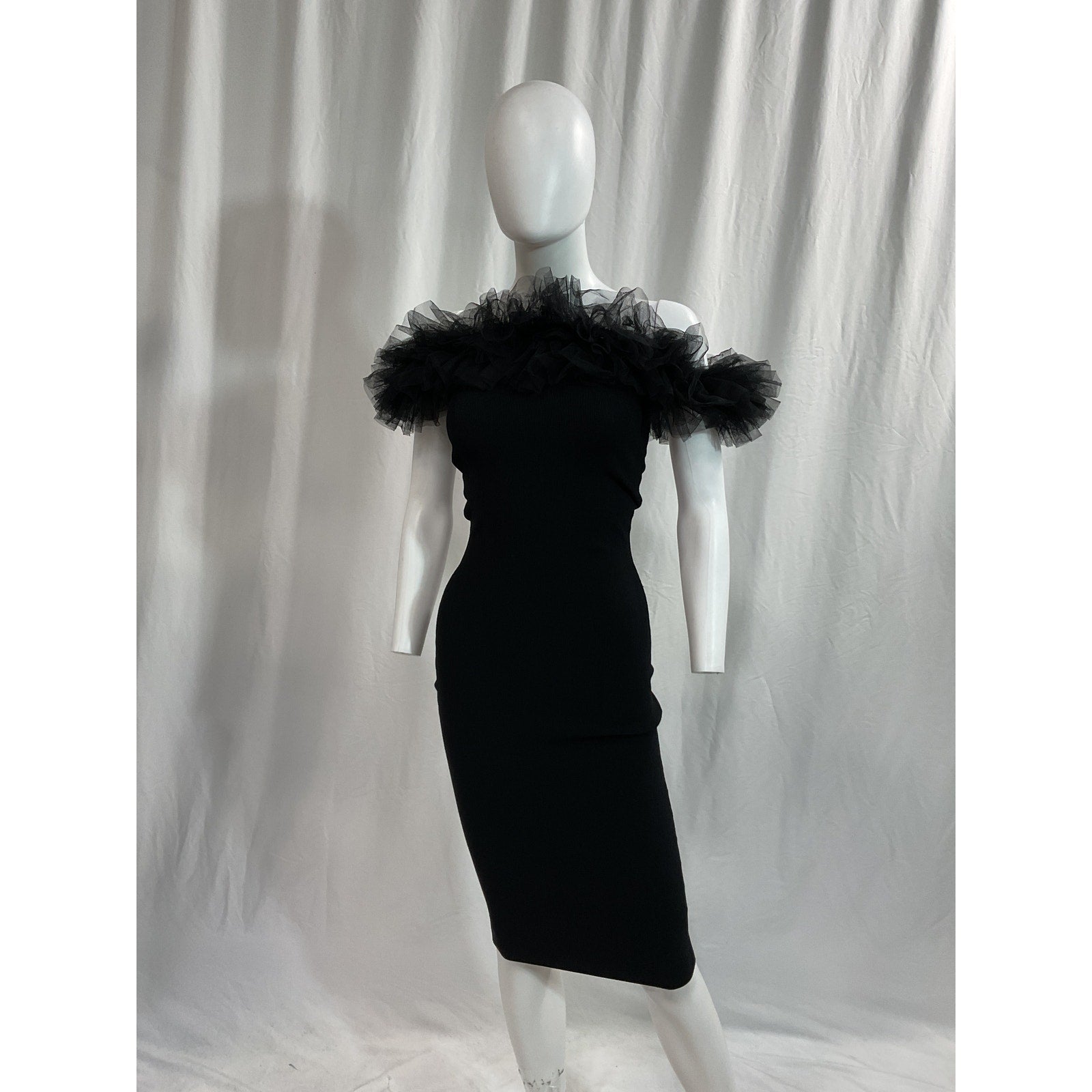 Autumn Cashmere 'Tulle' Black Off-The-Shoulder Dress Size XS