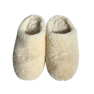 Kith Cozy Cream Myla Shearling Slippers Size 35