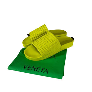 Bottega Veneta Textured Green Rubber Slides 7 US / 37 EU NWT